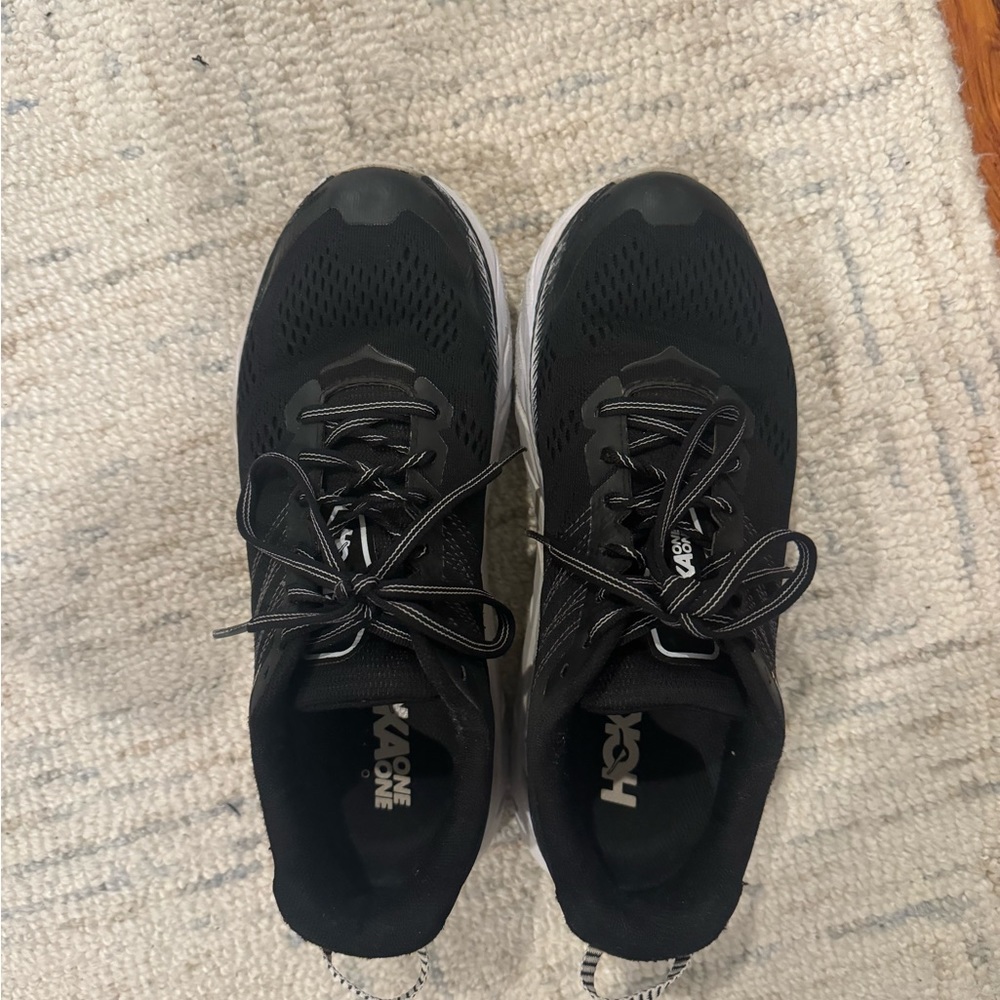Hokas - Black - Size 8